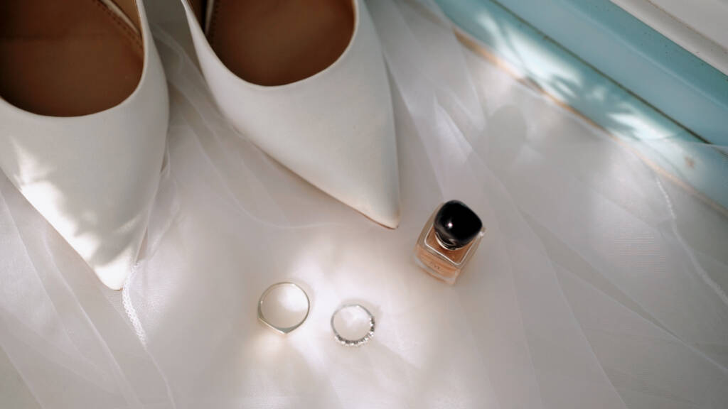Bridal shoes and wedding rings from Bianca and Joseph’s Santorini wedding